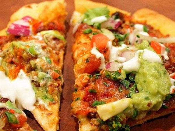 طريقة تاكو بيتزا معجنات 2013 tacco-pizza.jpg