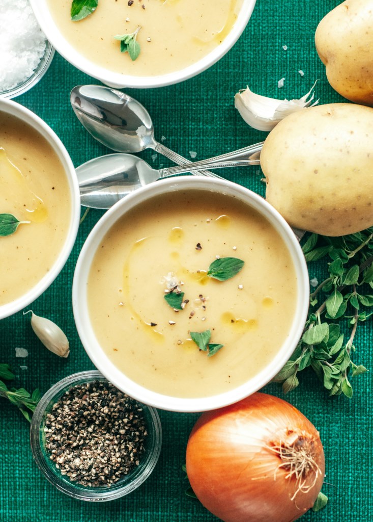 شوربة البطاطس بالكريمة