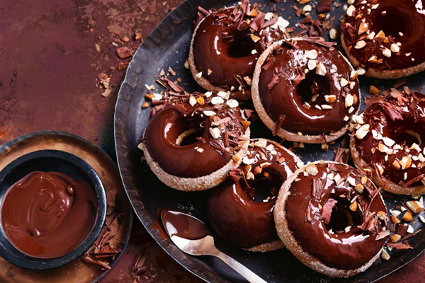 7 وصفات حلويات بالشوكولاتة لعشاق الطعم الغني