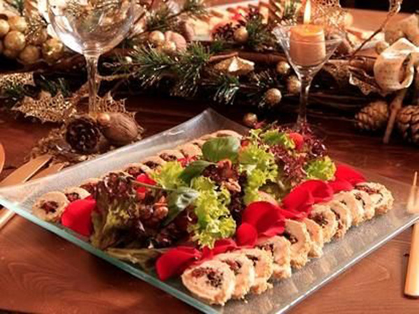 سلطة الدجاج الدائرية