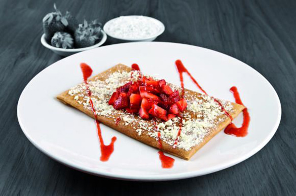  كيفية تحضيرالكريب بالشوكولاتة البيضاء والفراولة Strawberry-crep