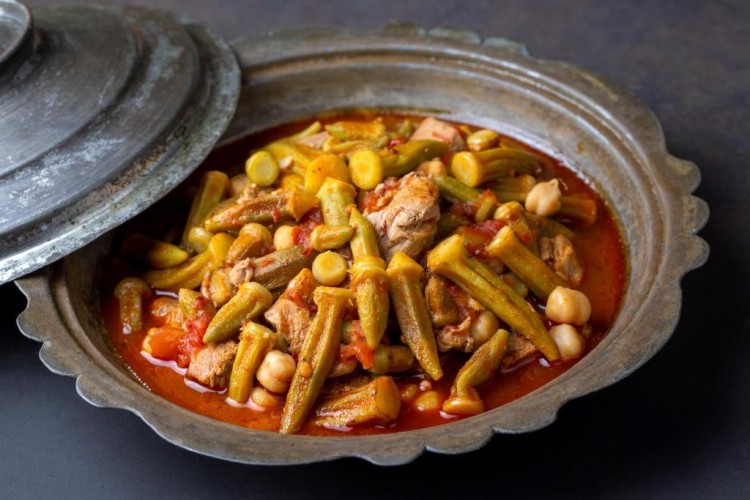 البامية الطازجة باللحمة المفرومة