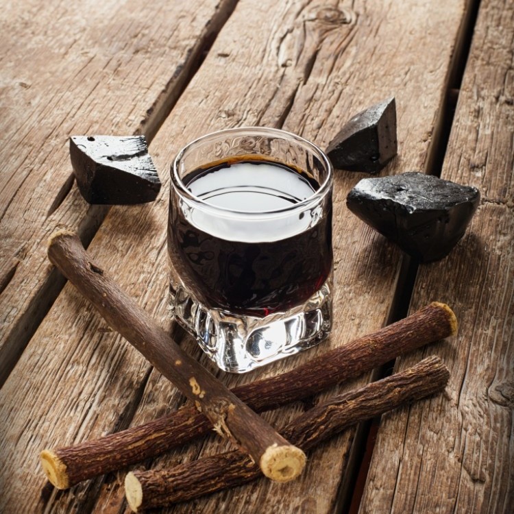 عرقسوس بارد بطريقة صحية