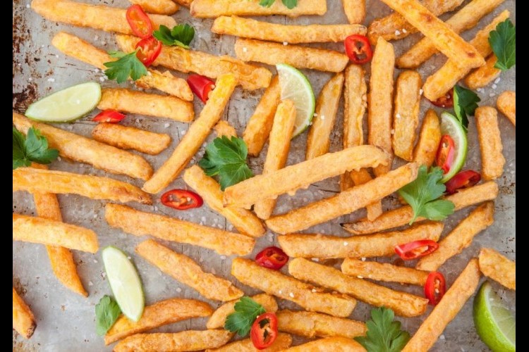 أصابع البطاطس الحارة المقرمشة