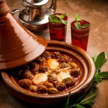 طاجين الكفتة بالبيض من المطبخ المغربي