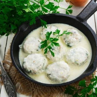 كرات كفتة الدجاج المشوية للرجيم