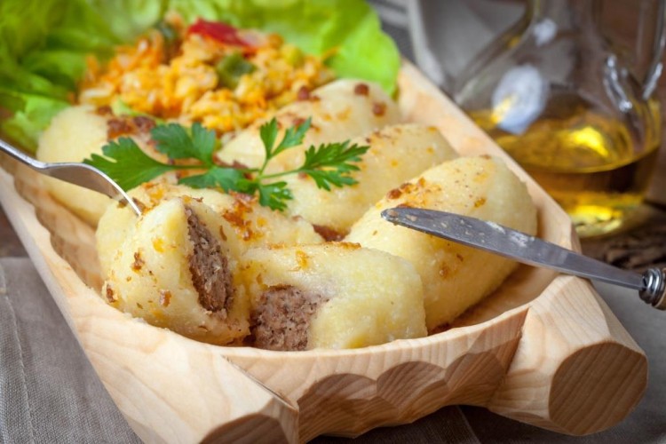 البطاطس المحشية لحمة مفرومة