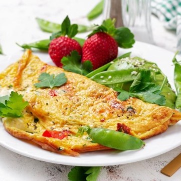 عجة البقدونس بالطماطم والموزاريلا