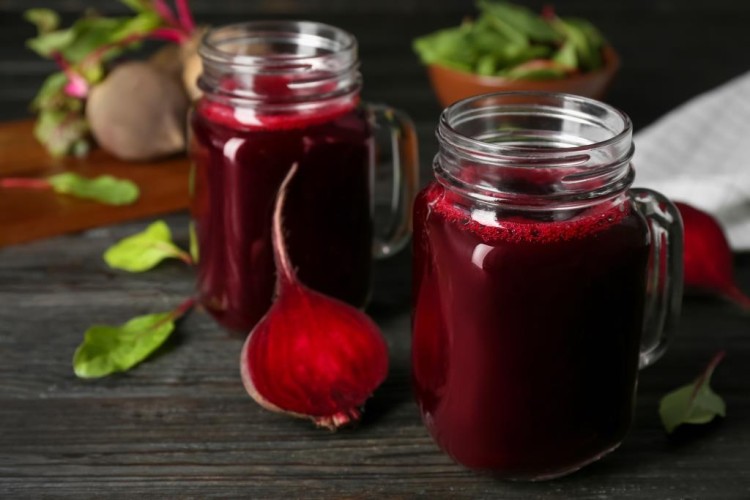 عصير الشمندر مع البرتقال