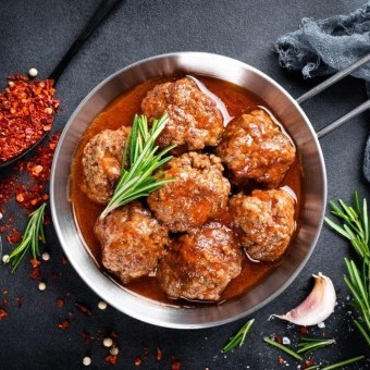 كرات اللحم بالصلصة