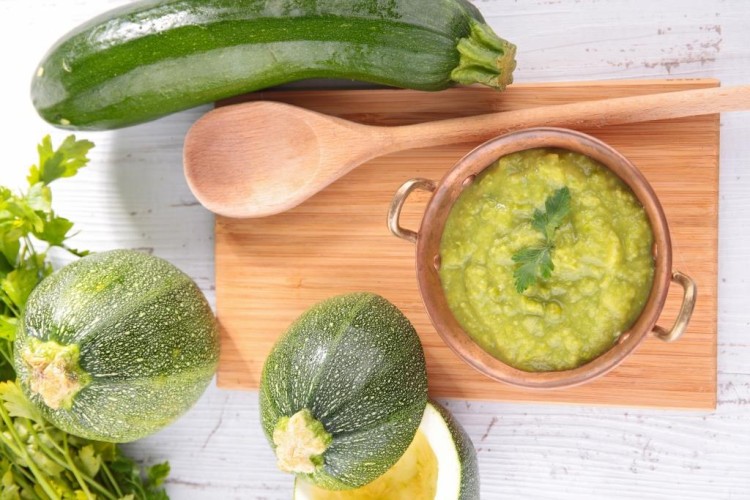 متبل الكوسا بالطحينة