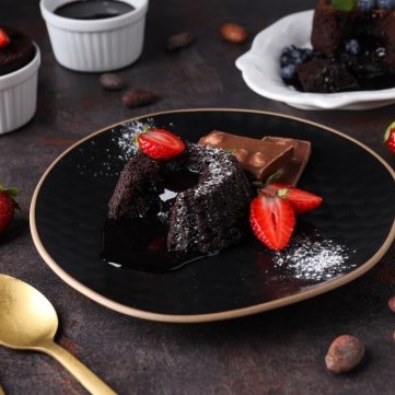 المولتن كيك بالشوكولاتة الداكنة