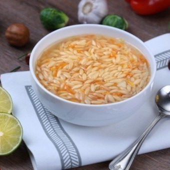شوربة معكرونة لسان العصفور