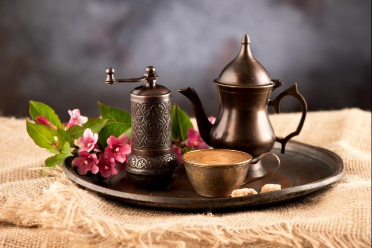 القهوة العربية الأصلية لضيافة العيد