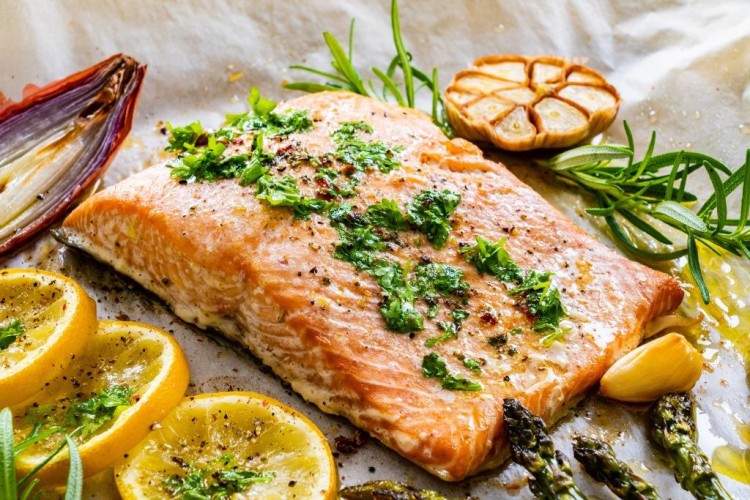 السلمون بالفرن