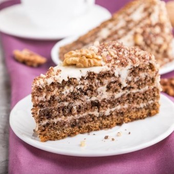 كيكة القهوة بطبقات كريمية