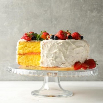 كيك الفانيليا الكلاسيكي بكريمة الزبدة