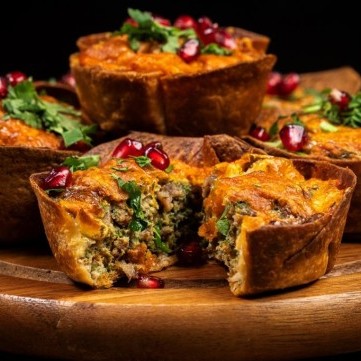 كب كيك السبانخ والتورتيلا بالفيديو