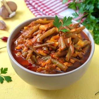 إيدام الفاصوليا الخضراء باللحمة