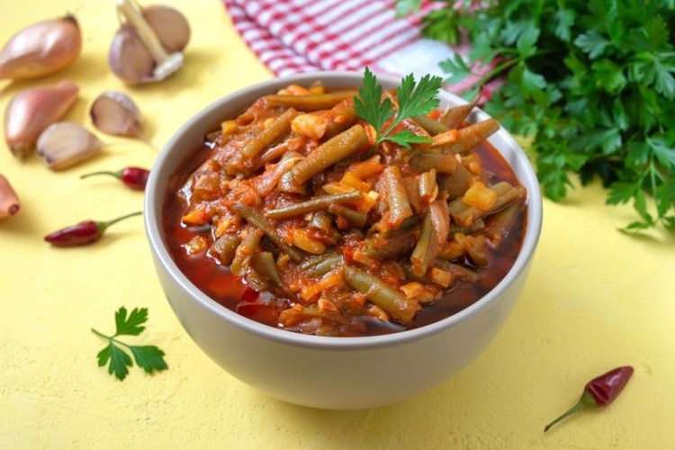 إيدام الفاصوليا الخضراء باللحمة