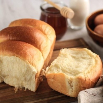 خبز الحليب الخفيف للفطور