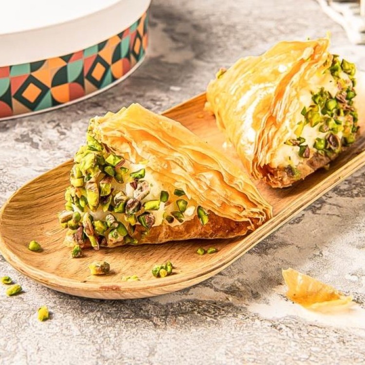 وربات بالقشطة والفستق