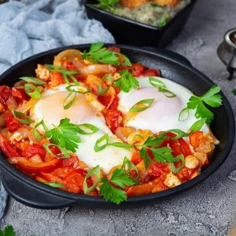 شكشوكة بسيطة بالبيض والخضار