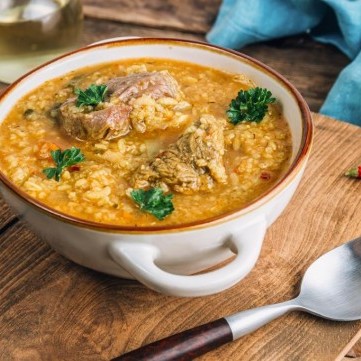 طريقة عمل شوربة الشوفان باللحم للرجيم