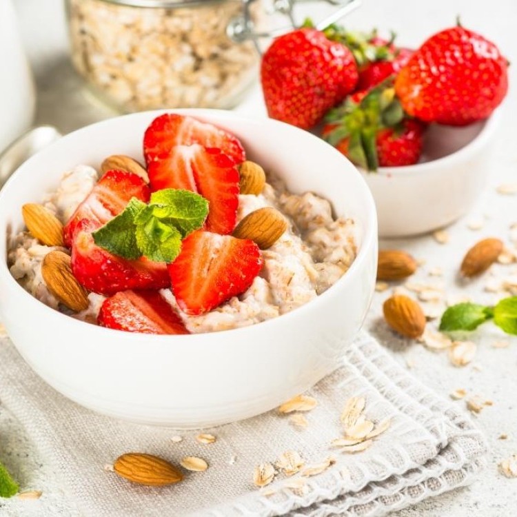 الشوفان الصحي بالفواكة والمكسرات في المنزل