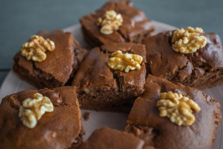 براونيز التفاح والجوز