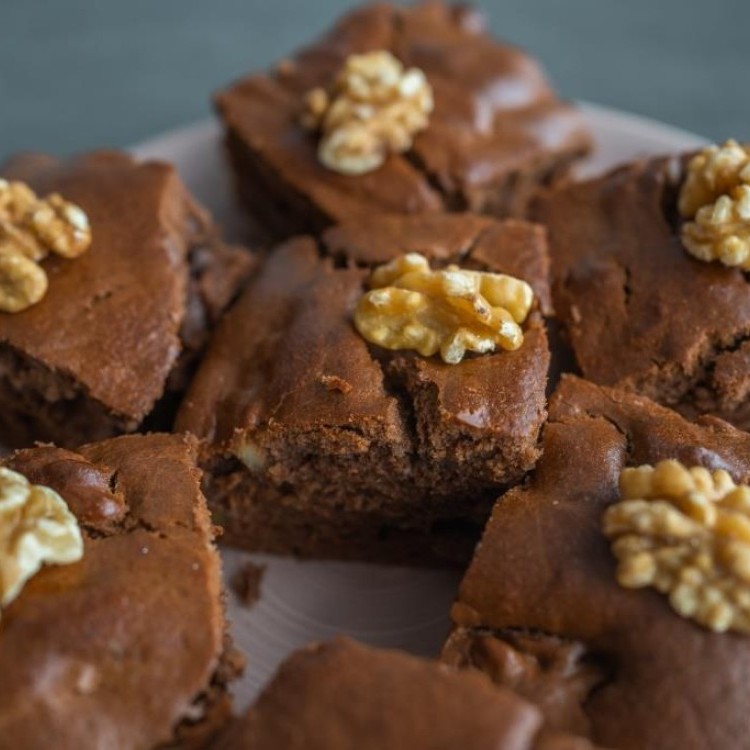 براونيز التفاح والجوز