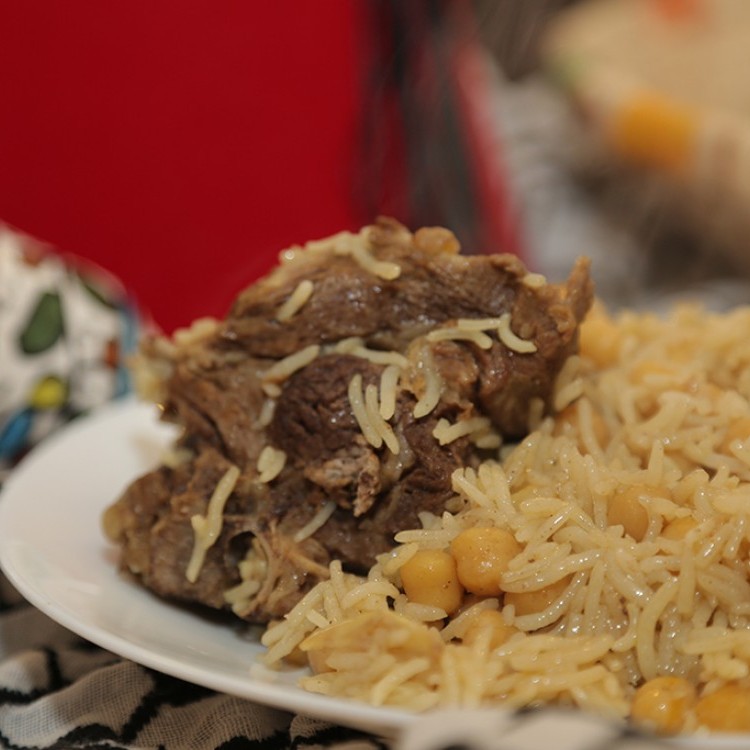 القدرة باللحم