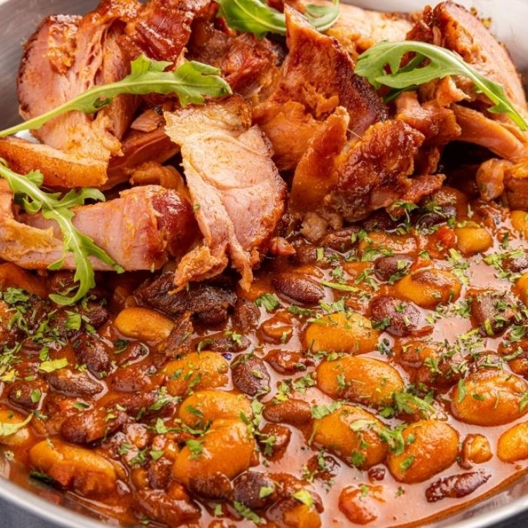 طبق كاسولت Cassoulet