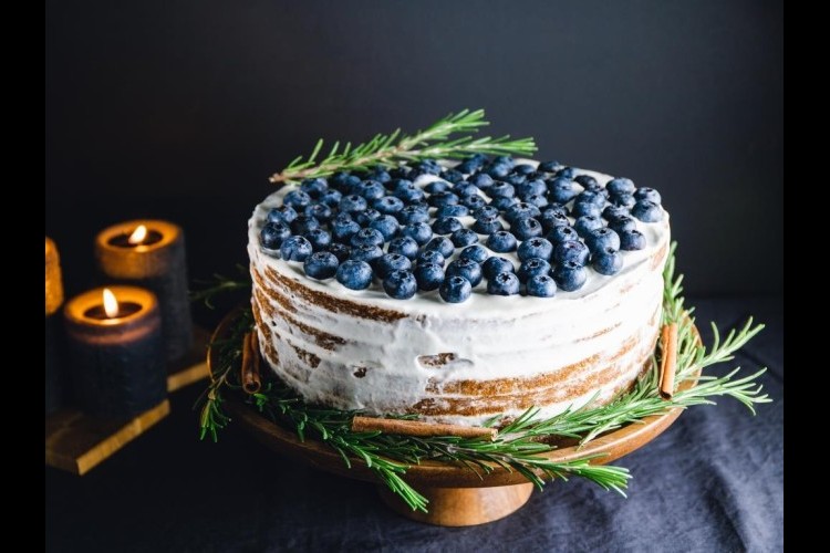 كيكة البلوبيري بالكريمة