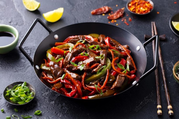 بفتيك اللحمة بالخضار