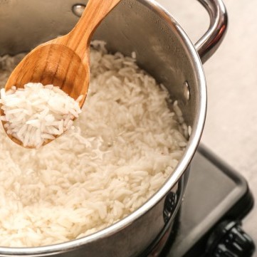 علماء يكتشفون الطريقة الصحية لطهي الأرز
