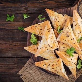 سمبوسة بالبطاطس والجبنة