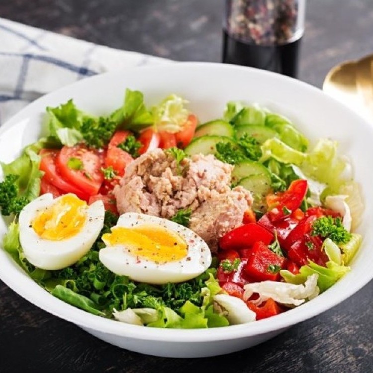 10 وصفات سلطات خفيفة وسريعة للرجيم