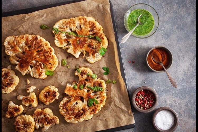 قرنبيط مشوي بالتتبيلة للرجيم