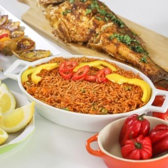 السمك المقلي مع الأرز