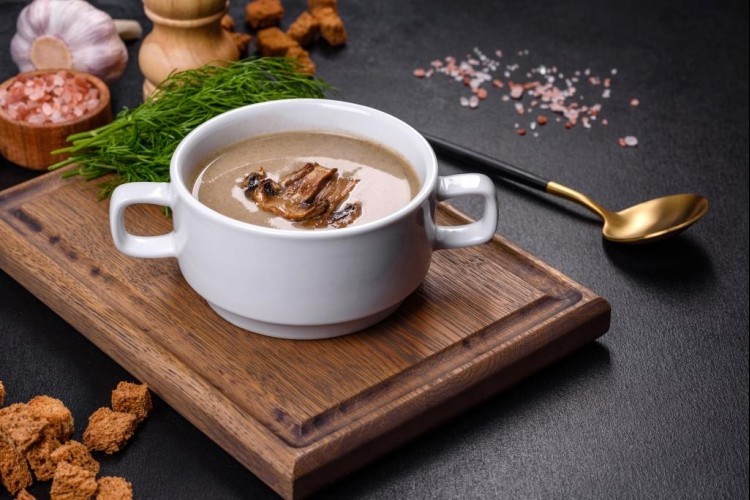 شوربة الفقع بالكريمة
