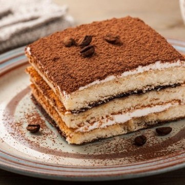 كيك طبقات التيراميسو بالقهوة