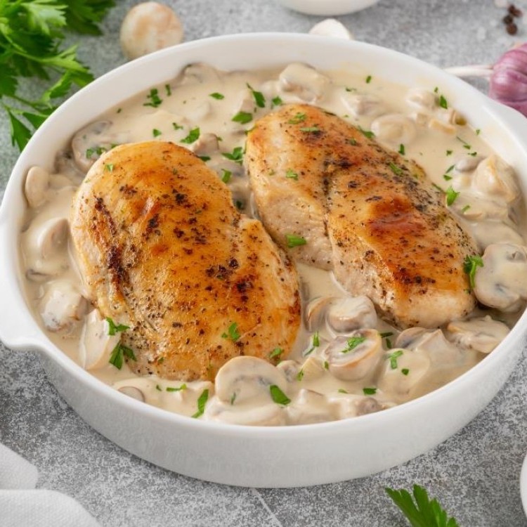 دجاج بالكريمة والفطر