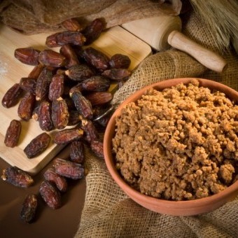 حلى الهريس بالتمر