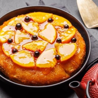 كيك البرتقال مع صوص العسل