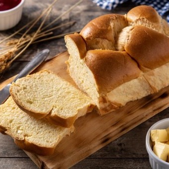 خبز البريوش القطني