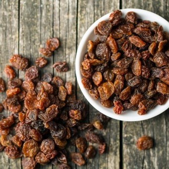 طريقة عمل الزبيب الأحمر في المنزل