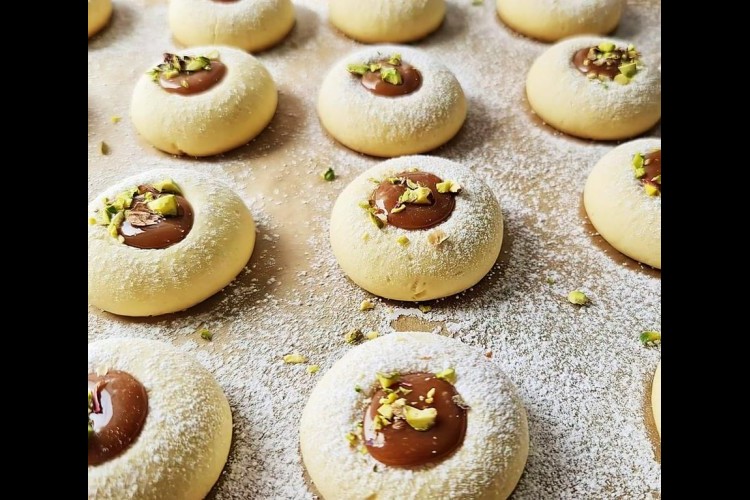 طريقة عمل الغريبة الهشة