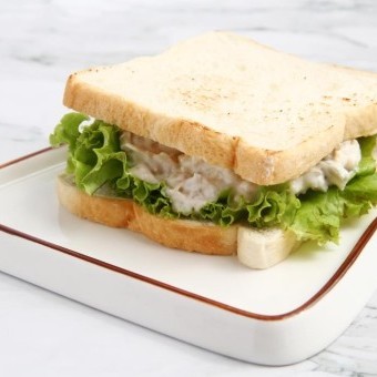 ساندويش الدجاج الكريمي