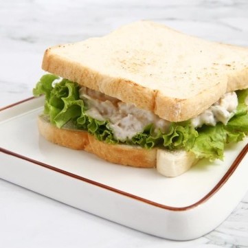 ساندويش الدجاج الكريمي